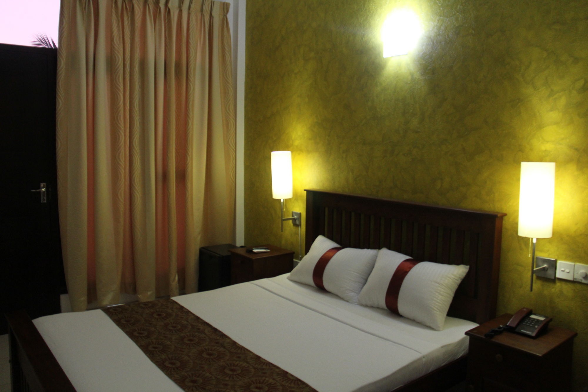 Zendara Hotel Negombo Zewnętrze zdjęcie